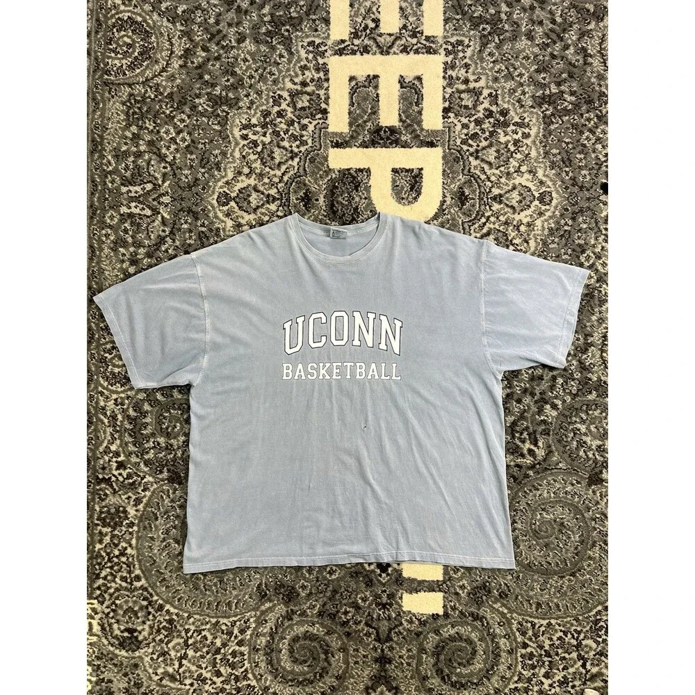 Vintage Womens Comfort Color UConn Huskies Tshirt Size 3xL Gray